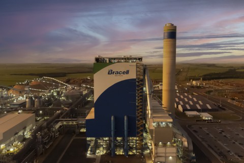 Com investimento de R$ 21 milhões, Bracell Papéis instala maior painel solar da América Latina e avança em energia renovável
