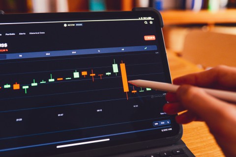 Análise de dados: Como as empresas vêm usando a IA generativa para trazer mais rapidez aos seus processos