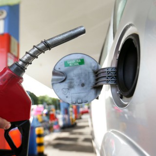 Combustíveis registram alta média de preços na última semana